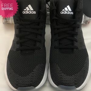 🏀Black and Gray Adidas gymshoes🏀